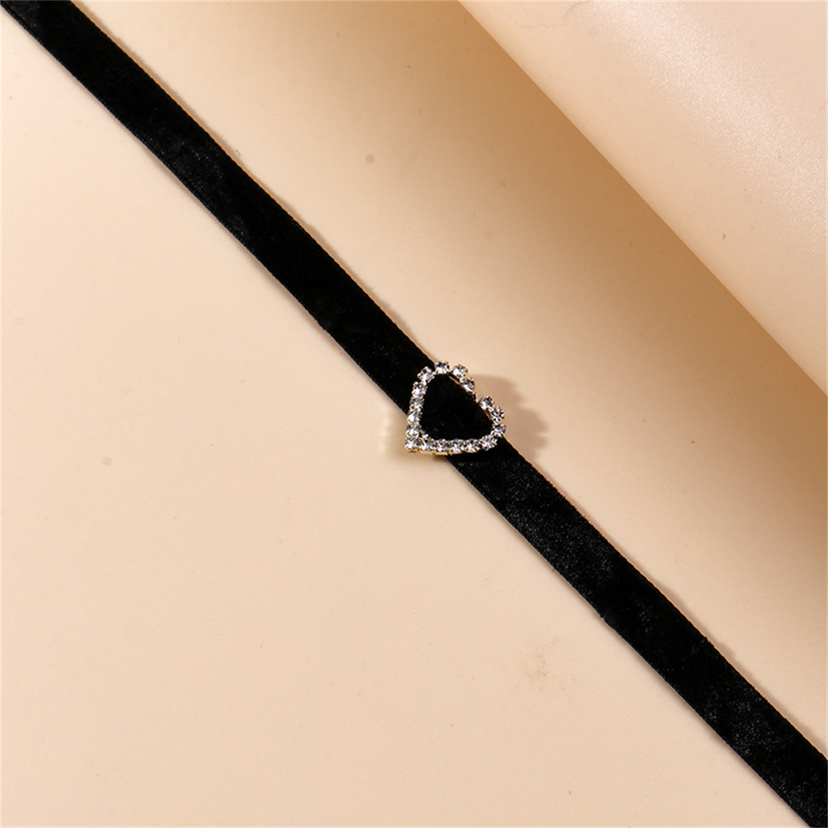 Black and Cubic Zirconia Heart Choker Necklace, chunky choker necklace, botanical inspired, detail close-up