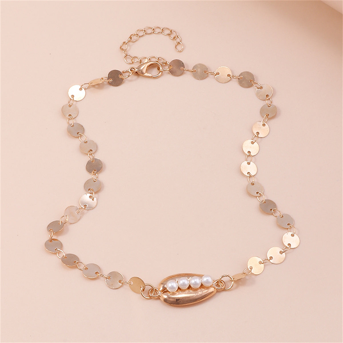 Pearl and 18K Gold-Plated Sequin Shell Arm Chain, elegant gift for her, detail close-up
