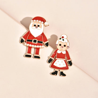 Pearl and Cubic Zirconia Santa Couple Stud Earrings, stud earrings for women, dainty minimalist design, detail close-up