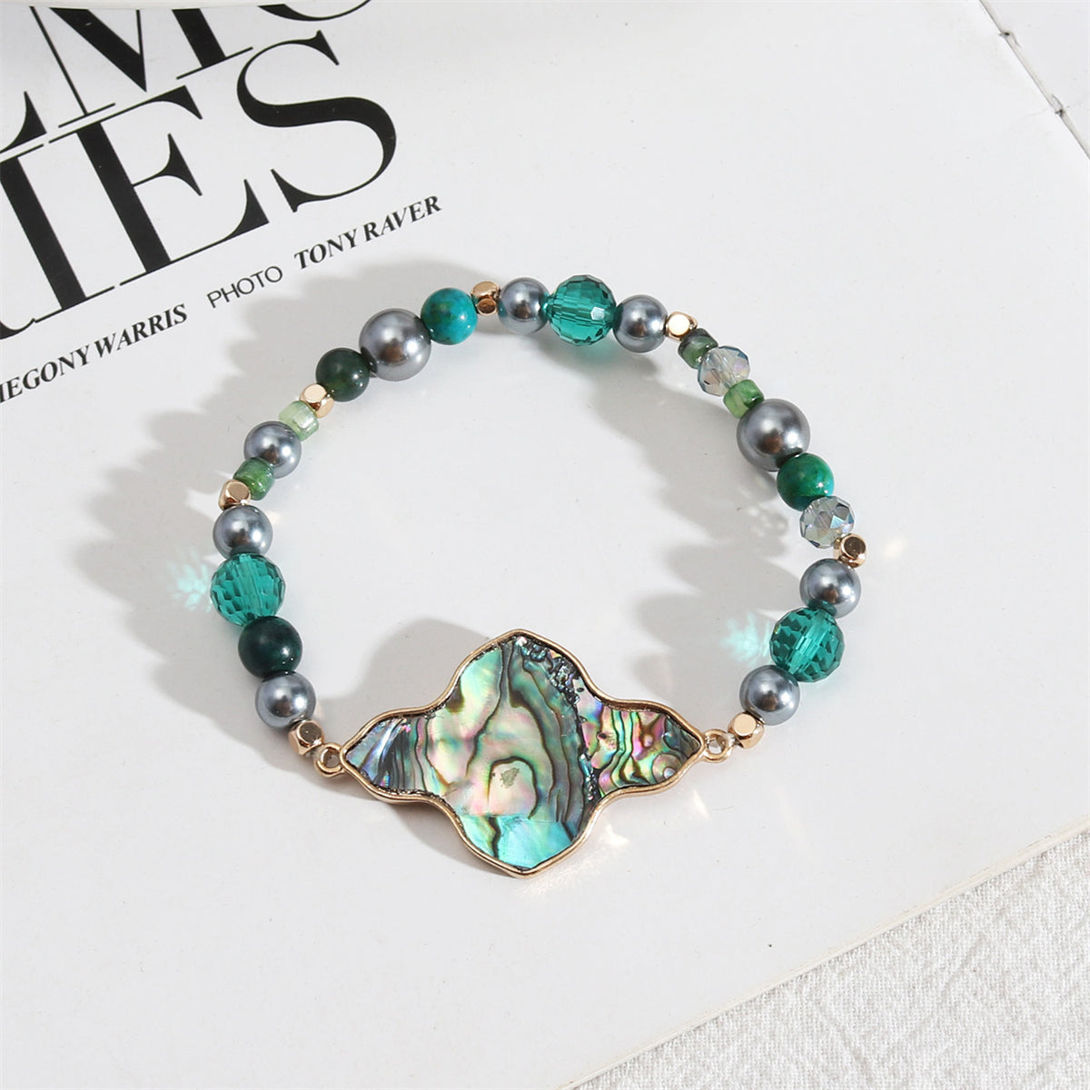 Abalone Shell and Turquoise Clover Stretch Bracelet, bracelet for women, elegant gift for her, detail close-up