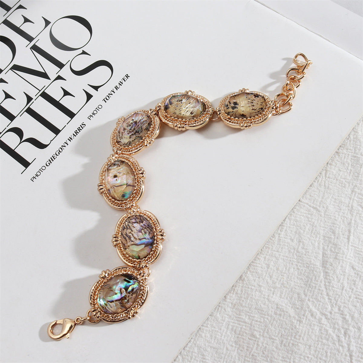 Abalone Shell and 18K Gold-Plated Oval Station Bracelet, gold bracelet for women, elegant gift for her, detail close-up