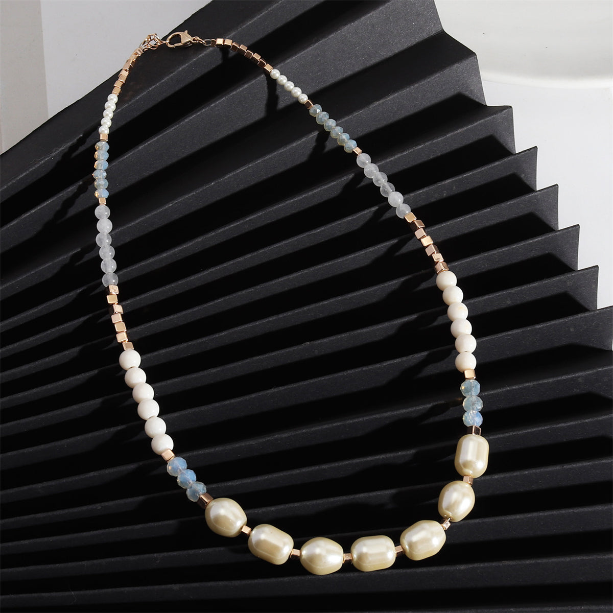 Pearl and Resin Acrylic 18K Gold-Plated Beaded Necklace, gold pendant necklace for women, everyday style, detail close-up