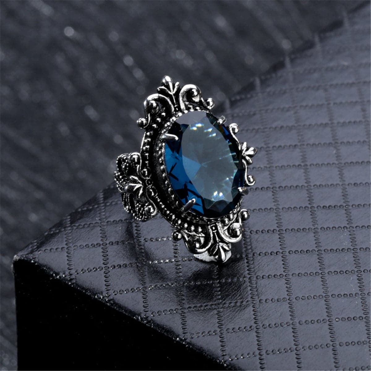 Blue Crystal & Silver-Plated Oval Filigree Ring - streetregion
