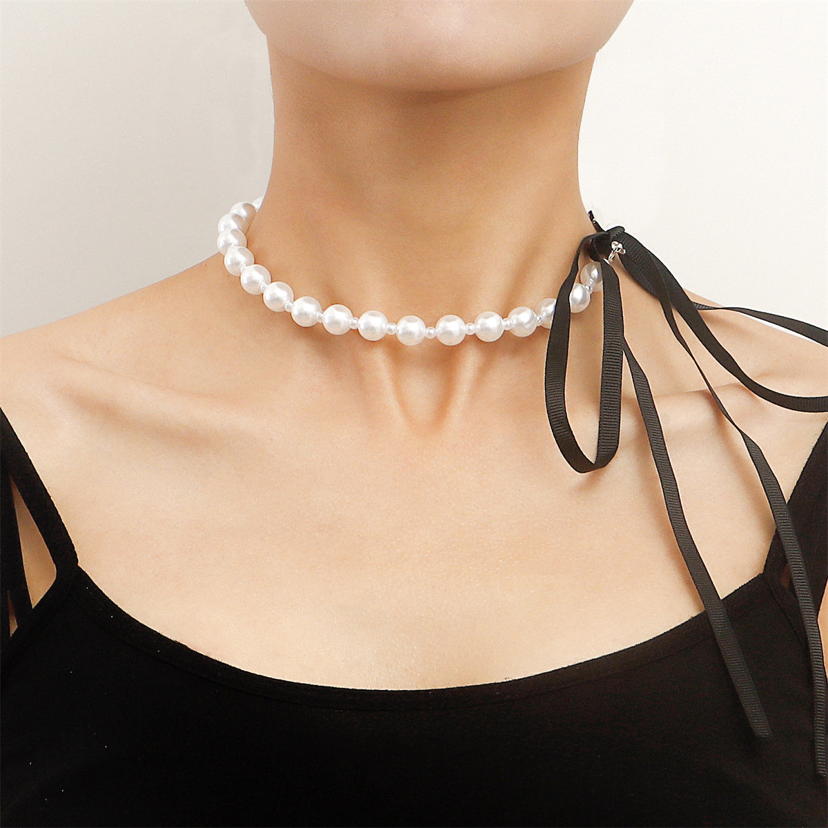 Pearl and Polyster Bow Choker Necklace, pendant necklace for women, vintage-inspired design, front view