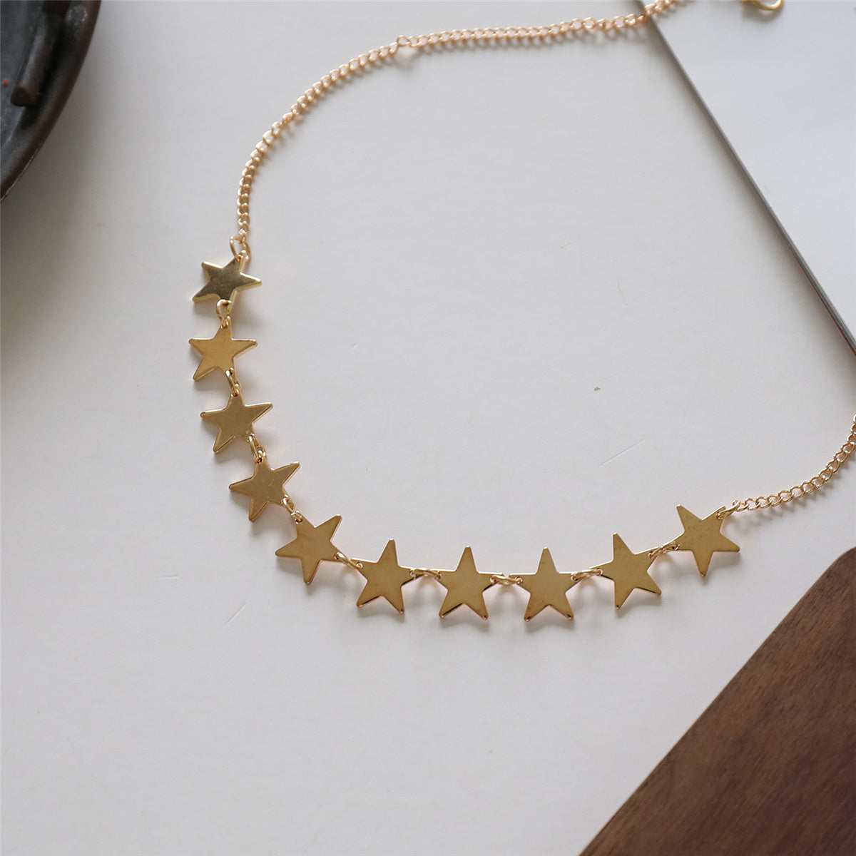 18K Gold-Plated Star Chain Statement Necklace, gold pendant necklace for women, botanical inspired, detail close-up