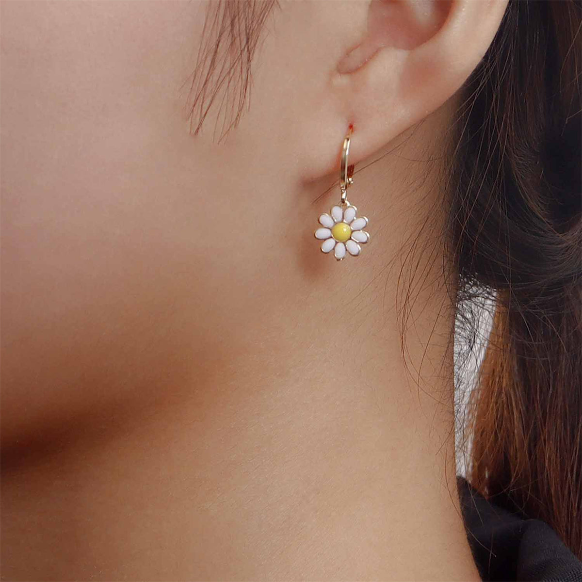 White Enamel and 18K Gold-Plated Daisies Huggie Earrings, gold huggie earrings, dainty minimalist design, detail close-up