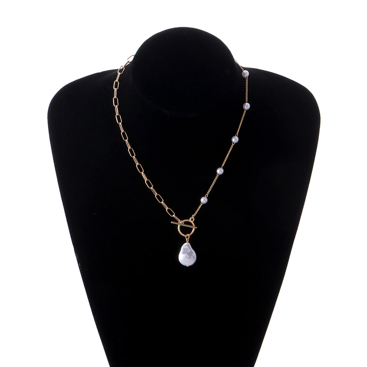 Pearl and 18K Gold-Plated Asymmetric Pendant Necklace, gold pendant necklace for women, elegant gift for her, lifestyle look