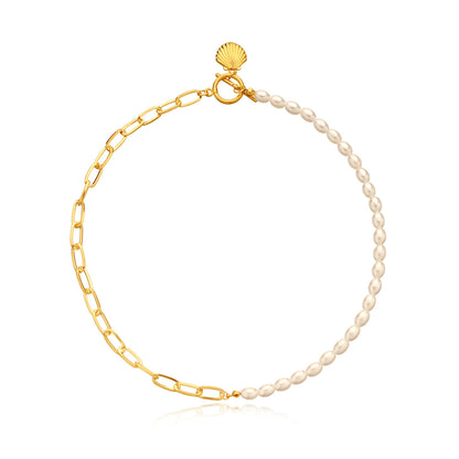 Pearl and 18K Gold-Plated Shell Pendant Necklace, gold pendant necklace for women, everyday style, detail close-up