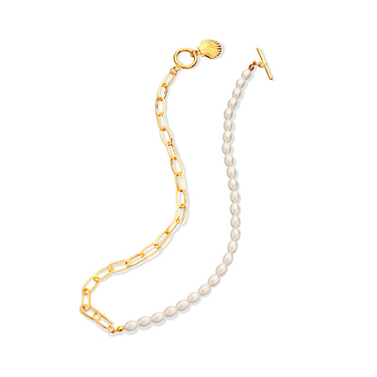 Pearl and 18K Gold-Plated Shell Pendant Necklace, gold pendant necklace for women, everyday style, lifestyle look