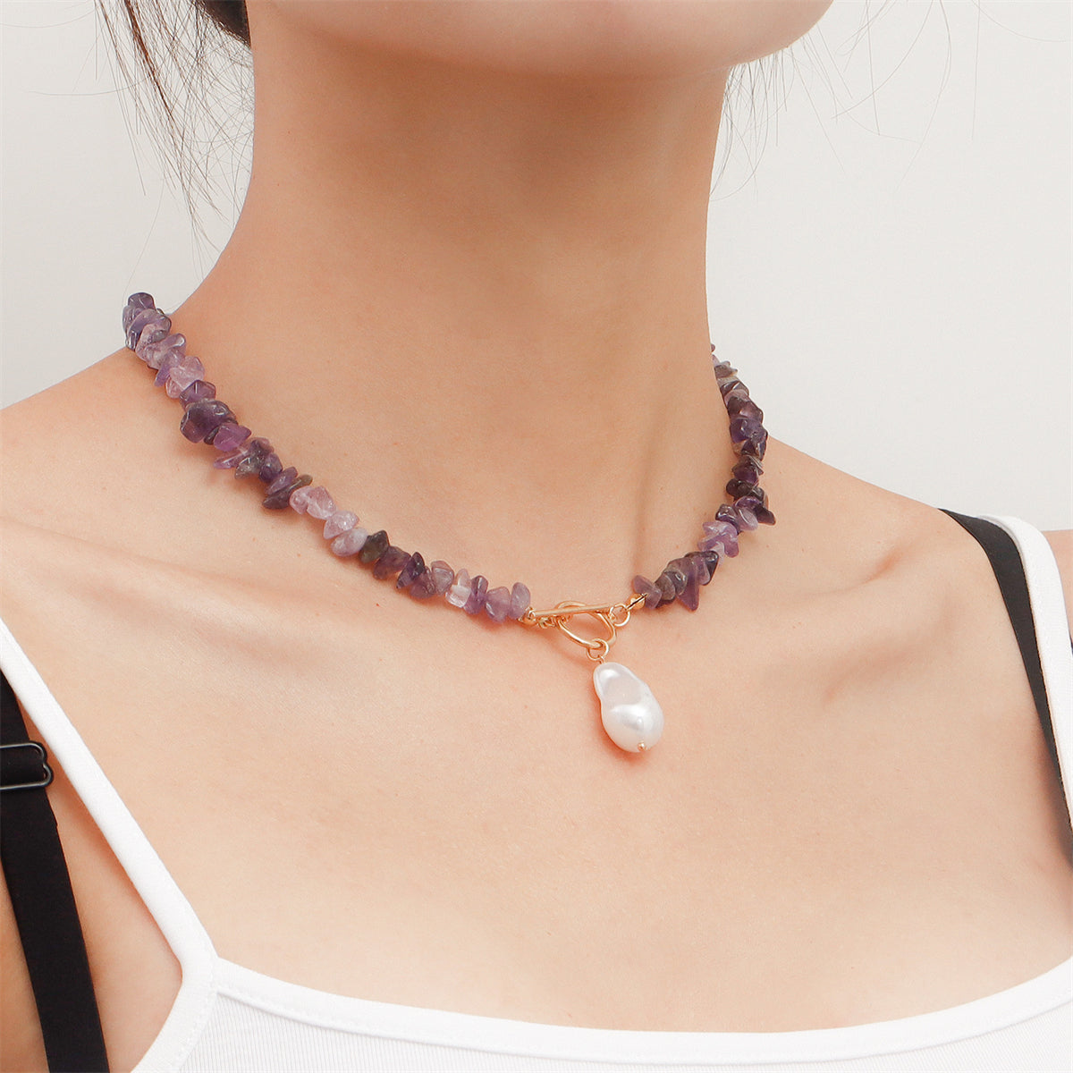 Purple Resin and Pearl Drop Toggle Necklace, pendant necklace for women, elegant gift for her, detail close-up