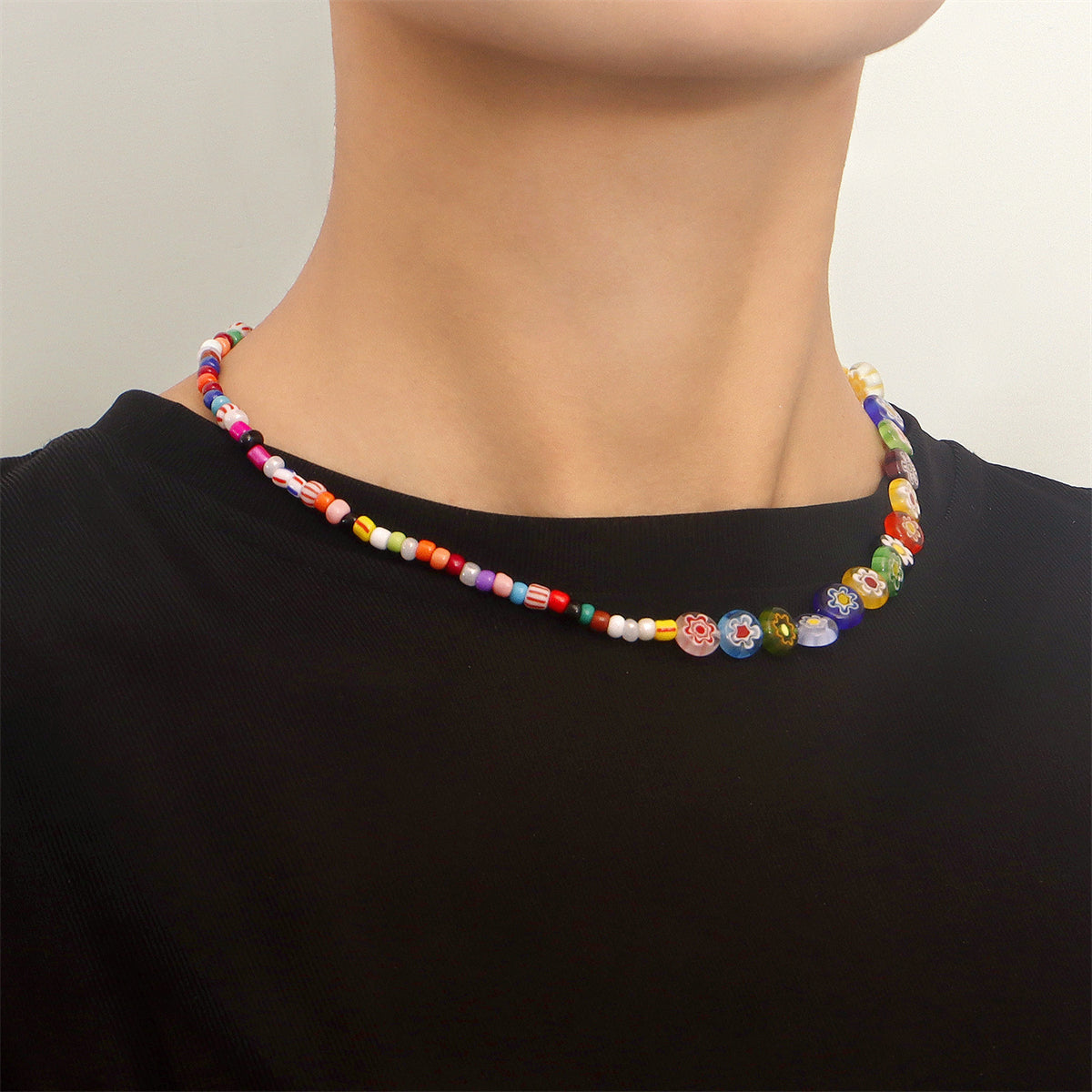 Vibrant Howlite and Vibrant Floral Beaded Necklace, pendant necklace for women, dainty minimalist design, detail close-up