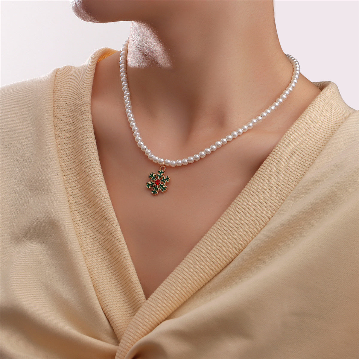 Pearl and Cubic Zirconia 18K Gold-Plated Snowflake Pendant Necklace, gold pendant necklace for women, detail close-up