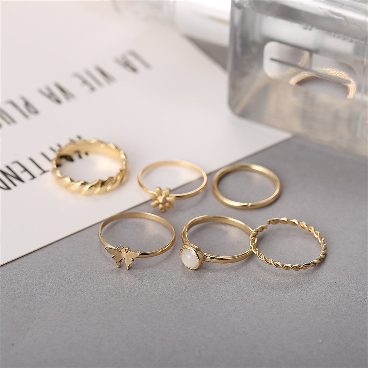 Resin and 18K Gold-Plated Butterfly Floral Ring Set, jewelry gift sets for women, vintage-inspired design, front view